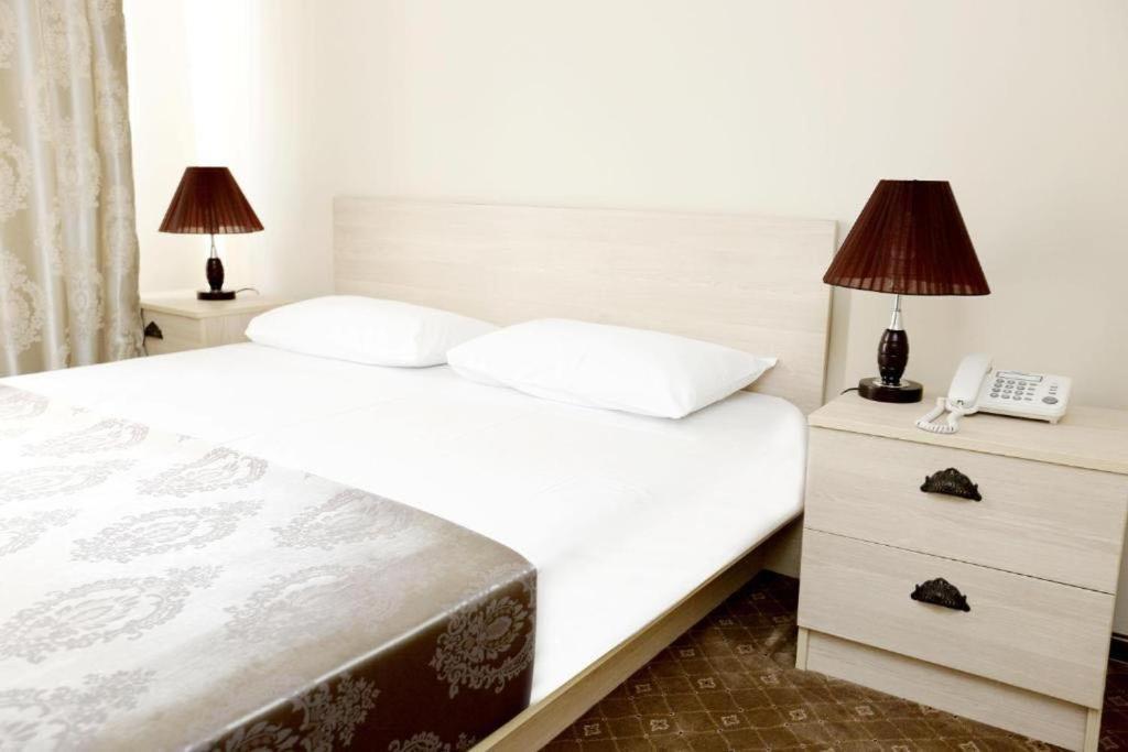 Hotel Ciskari Тбилиси Экстерьер фото